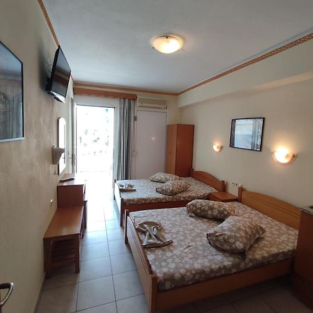 Olympiakí Aktí Villa Cosmos Inn מראה חיצוני תמונה